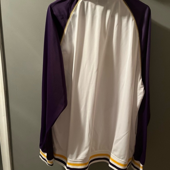 NFL Team Minnesota Vikings Apparel in White and Purple - Picture 5 of 5
